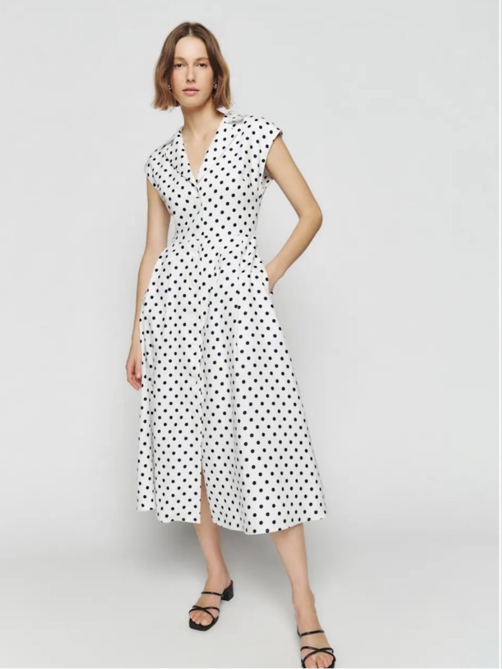 Reformation Zienna Midi Polka Dot Midi Dress in White and Navy size US 4